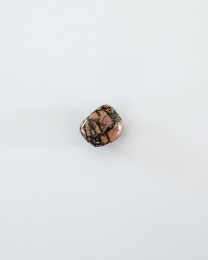 Des Pierres Roulées de Rhodonite